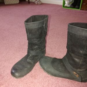 Merrell boots size 8